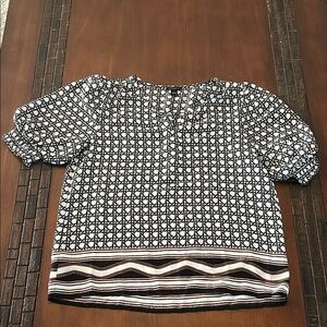 Patterned Black and White Women's Top